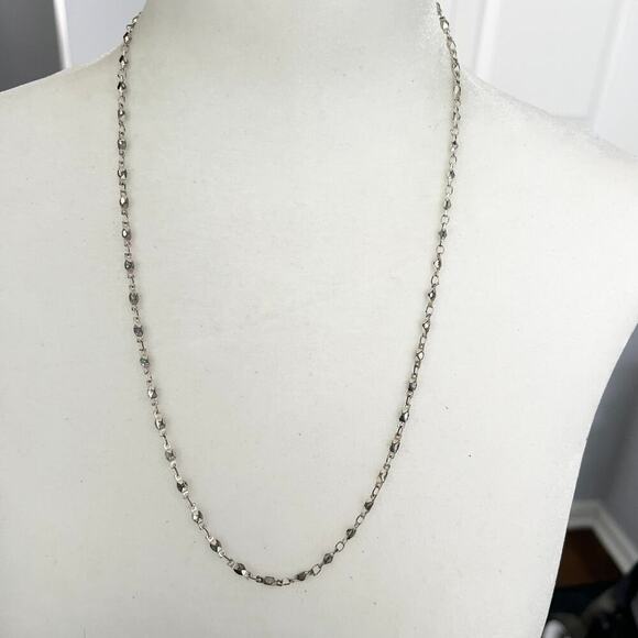 Silver tone metallic chain necklace - Picture 1 of 3
